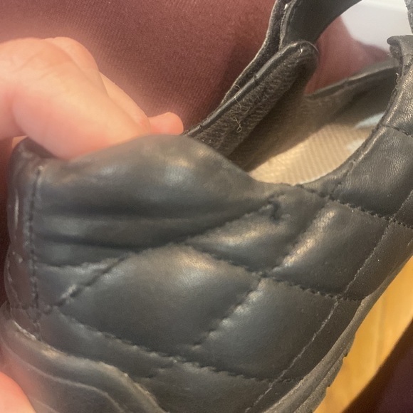 Youth Land’s End Quilted Velcro Shoes - Picture 14 of 16